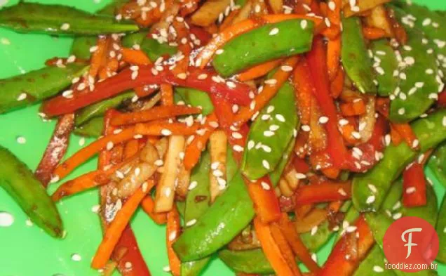 Salada De Ervilha Com Molho De Soja Com Gengibre