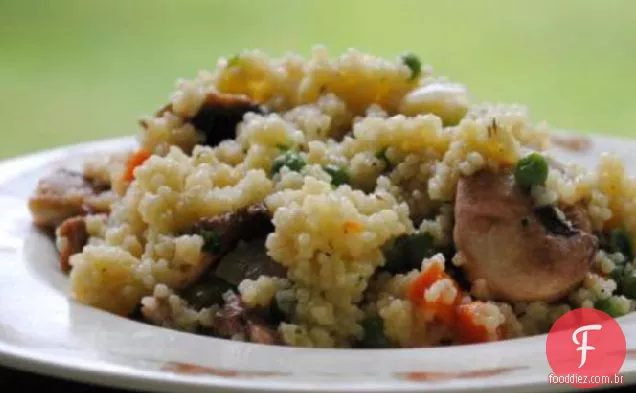 Cuscuz de limão com ervilhas e cenouras