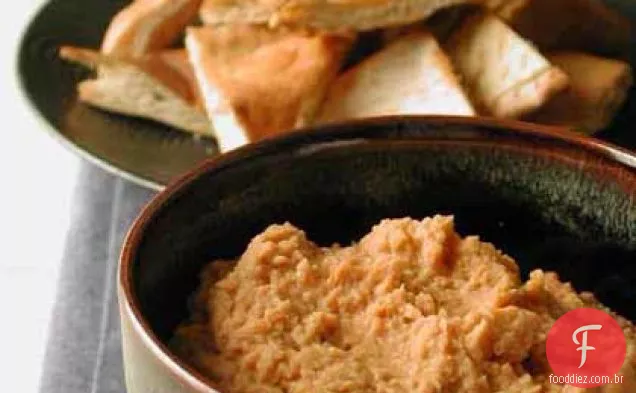 Hummus de alho e tomate seco ao sol