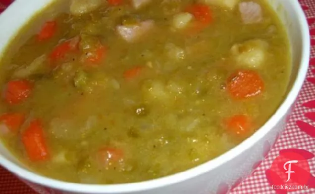 Smoky Split Pea e sopa de vegetais de raiz