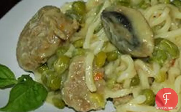 Macarrão De Salsicha De Peru