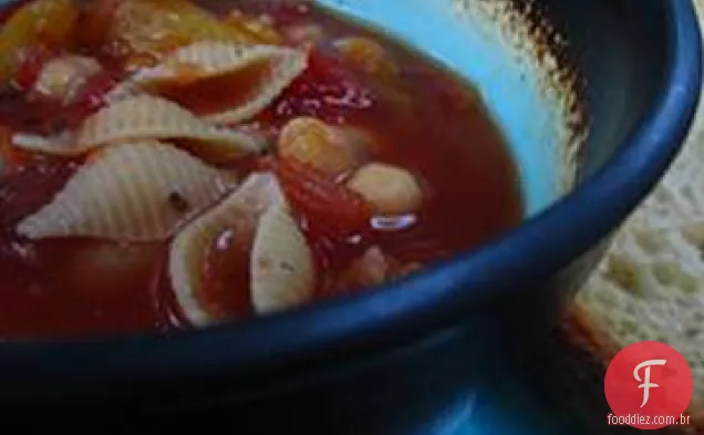 Sopa De Massa De Tomate Garbanzo