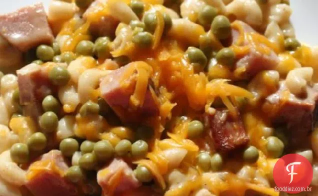 Mac & Cheese Deluxe com presunto e ervilhas