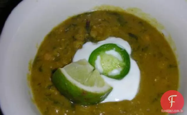 Lentilha vermelha curry e sopa de acelga suíça