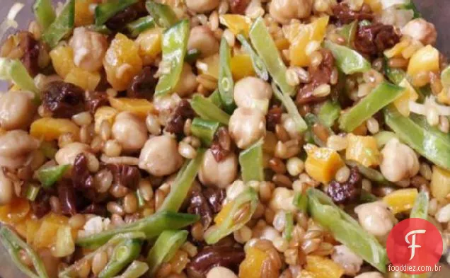 Salada De Baga De Trigo Com Damascos Secos