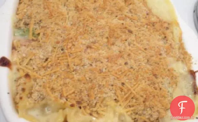Laços de presunto e queijo