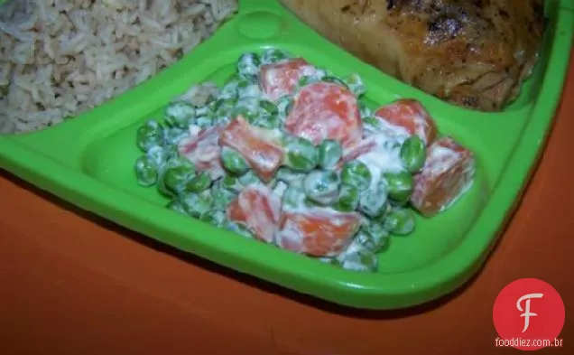 Cenouras e ervilhas cremosas mais leves
