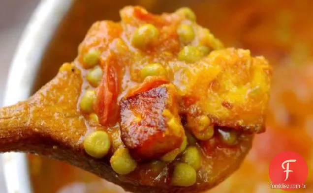Mutter Paneer -- Curry De Queijo Indiano