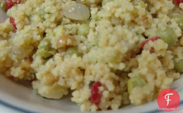 Cuscuz De Amendoim Marroquino Com Ervilhas