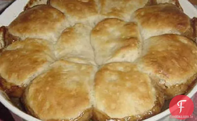 Torta De Bife Com Cobertura De Biscoito
