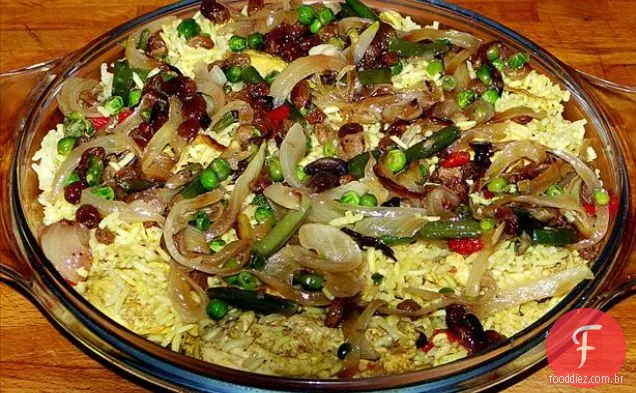 Salsicha defumada estilo Country, presunto e sopa de ervilha dividida
