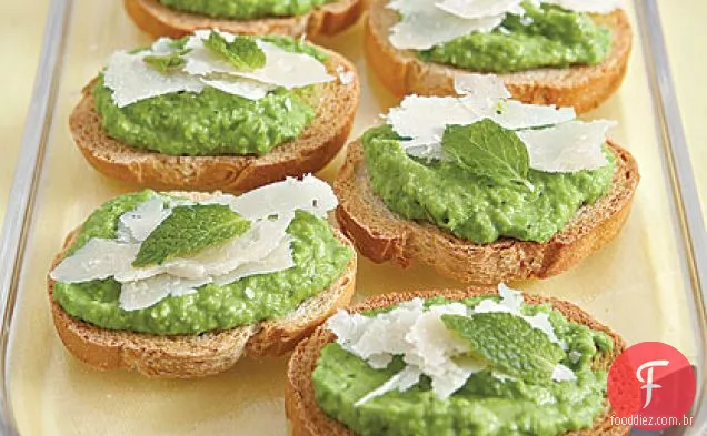 Bruschetta com purê de ervilha Cunhada