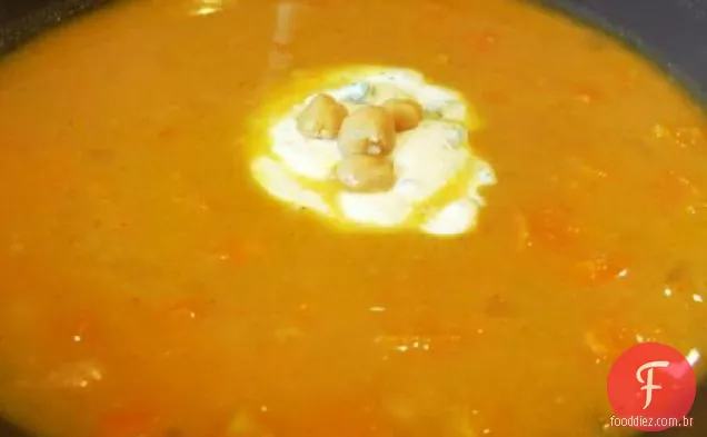 Sopa marroquina de batata doce e Grão De Bico