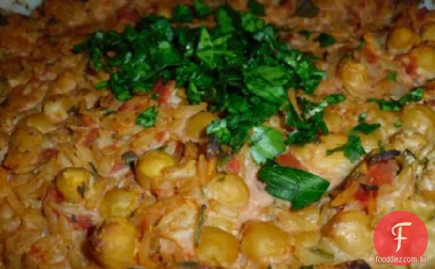 Caçarola cremosa de grão de bico e tahine