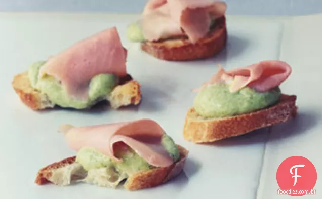 Canapés De Ervilha-Doce
