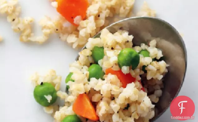 Bulgur com ervilhas e cenouras
