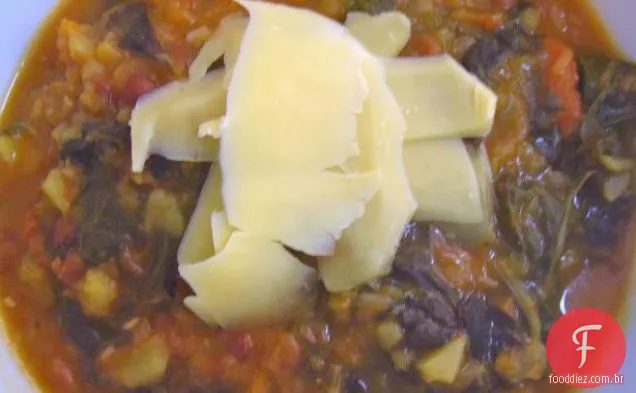 Sopa de lentilha e macarrão