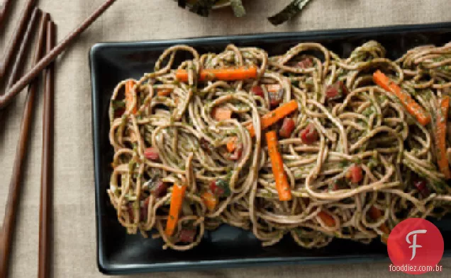 Macarrão Soba com acelga suíça–Miso Pesto