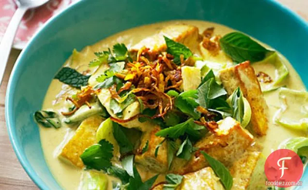 Erva fresca e caril de Tofu