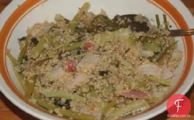 Quinoa com groselha, ruibarbo, erva-doce e nabo