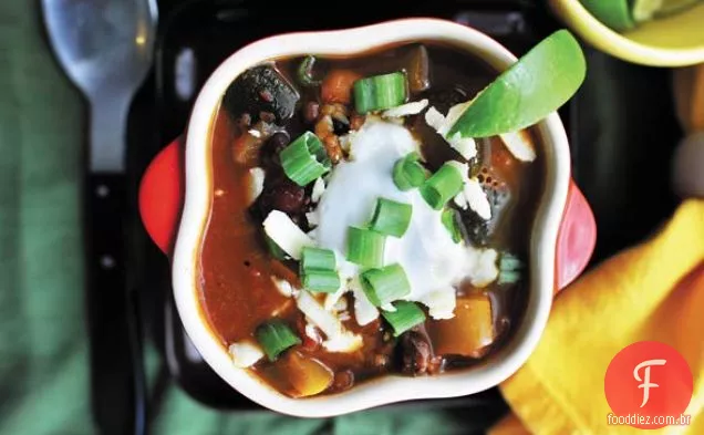 Smoky Chipotle Vegetarian Chili