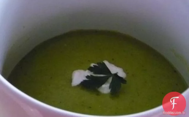 Batatas Fritas Caseiras Do Texas Com Propagação De Guacamole