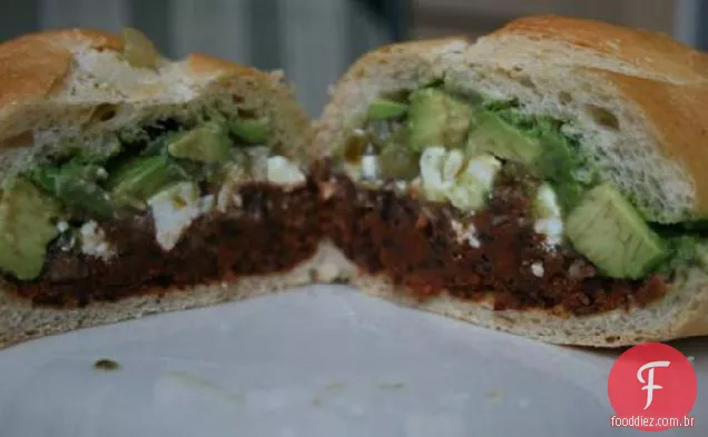 Tortas (Feijão Preto Chouriço Subs)