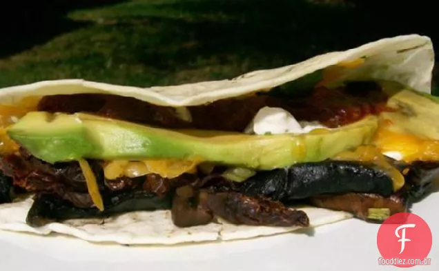 Portabella & Quesadilla De Tomate Seco Ao Sol
