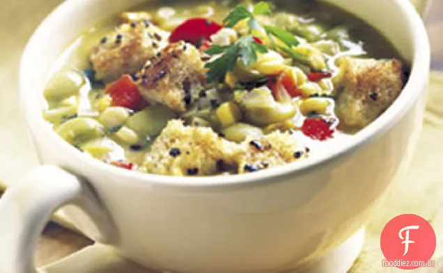 Sopa de Succotash com Croutons de pimenta preta