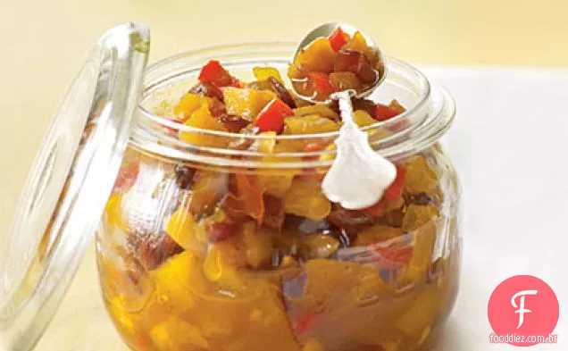 Abacaxi com curry e Chutney de frutas com caroço