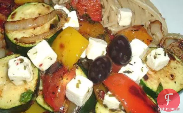 Abobrinha, pimentão e tomate