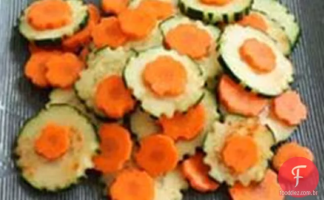 Salada mexicana de pepino e cenoura