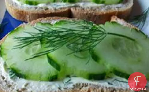 Sanduíches de pepino III