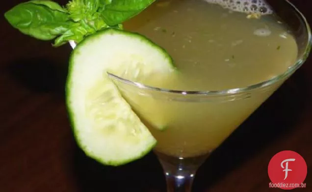 Pepino Manjericão Martini