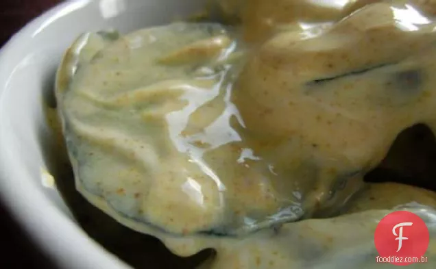 Salada Cremosa De Pepino Com Curry