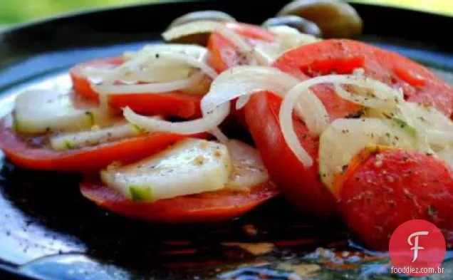 Salada De Tomate E Pepino