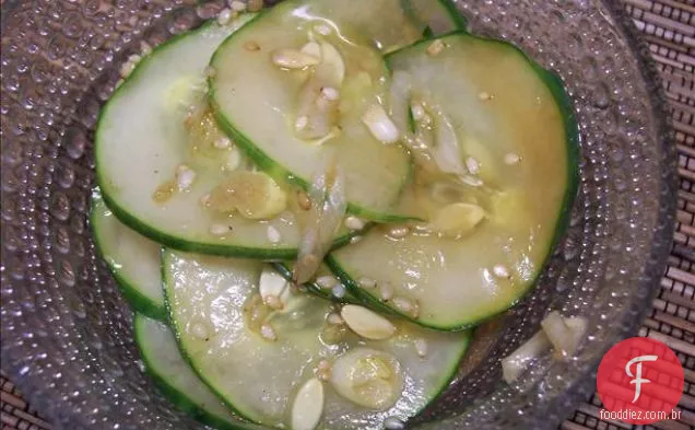 Salada De Pepino De Gergelim