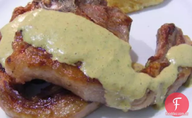 Molho de pepino e gengibre com iogurte de limão
