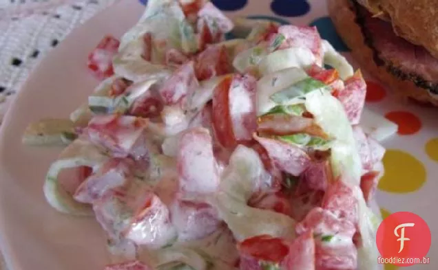 Salada de tomate com pepino Sylvia