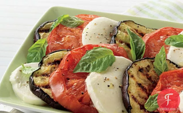 Salada de berinjela e tomate