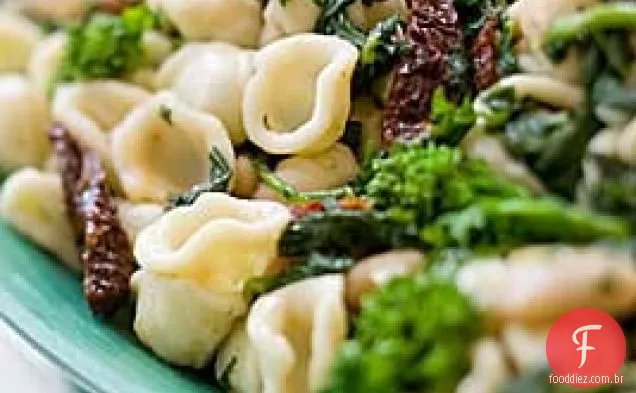 Orecchiette Com Brócolis Rabe