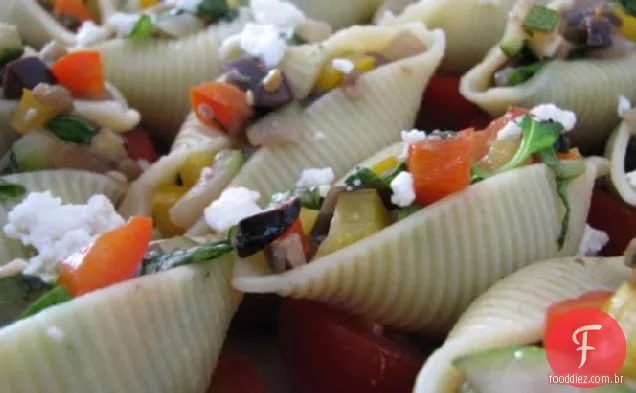 Conchiglioni Recheado Com Legumes E Leite De Cabra Feta Com B