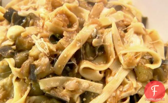 Antonia's Pasta Alle Melenzana (massa de berinjela)
