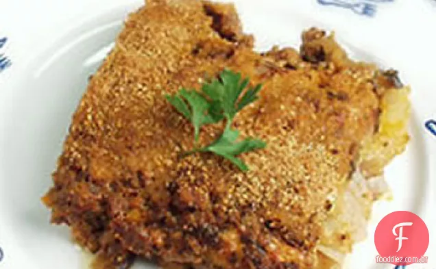 Caçarola De Hambúrguer De Berinjela Em Camadas
