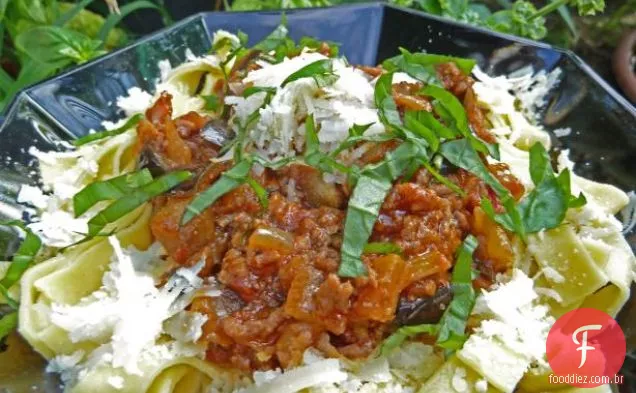 Parmesão Grelhado Embrulhado Em Papel Alumínio-Medley Vegetal De Manjericão