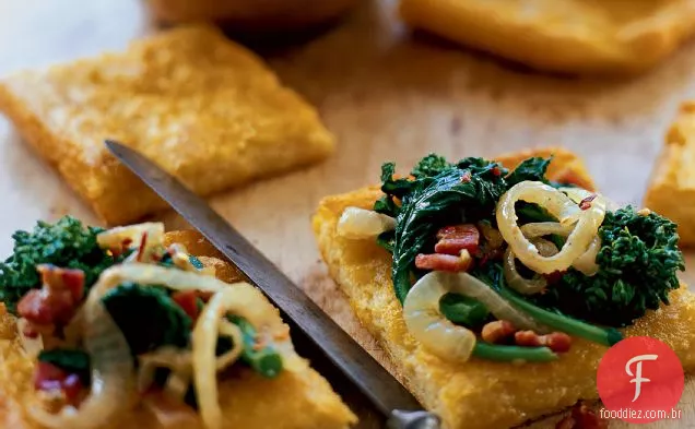 Polenta quadrados com brócolis Salteado Rabe e Pancetta