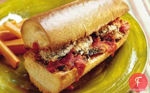 Sanduíches De Parmesão De Berinjela