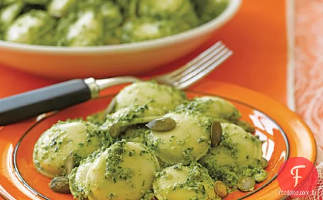 Ravioli de abóbora com Pesto De Sementes De Abóbora