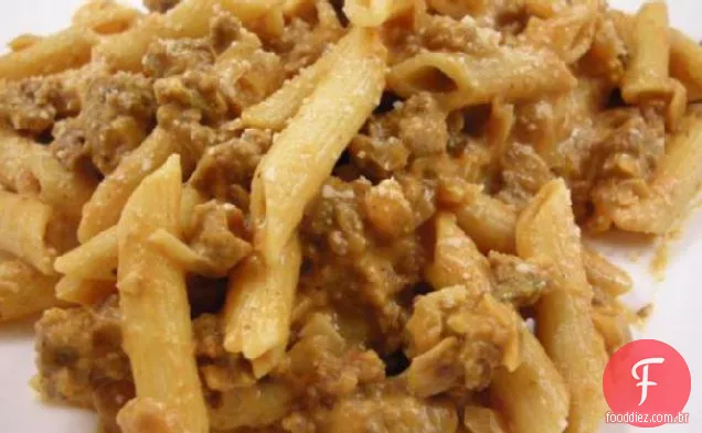 Macarrão de outono com abóbora e Salsicha