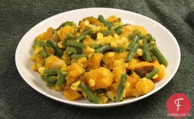 Porotos Quebrados (feijão verde e guisado de abóbora)